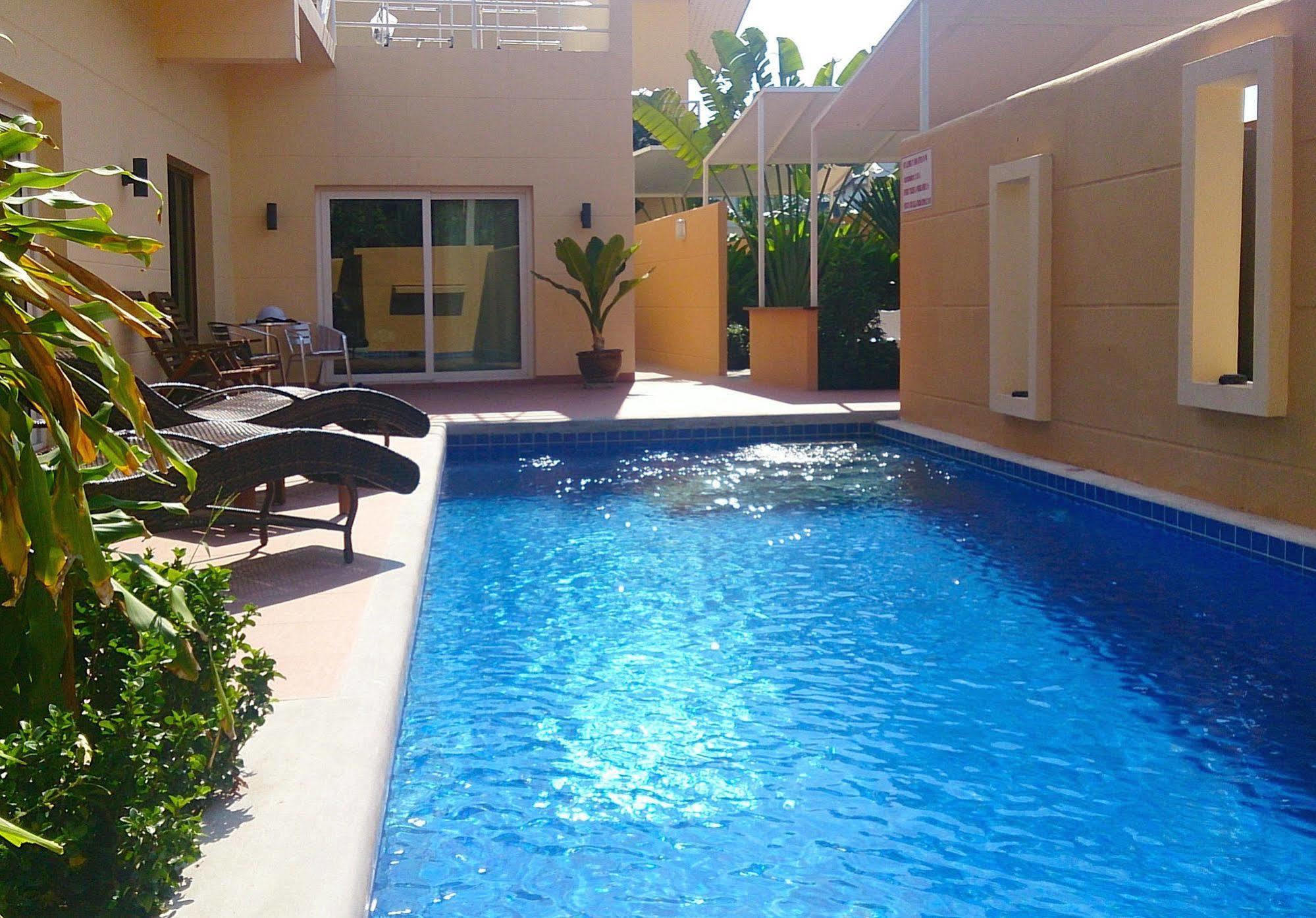 Gp Rooms Pool Guesthouse Pattaya Bagian luar foto