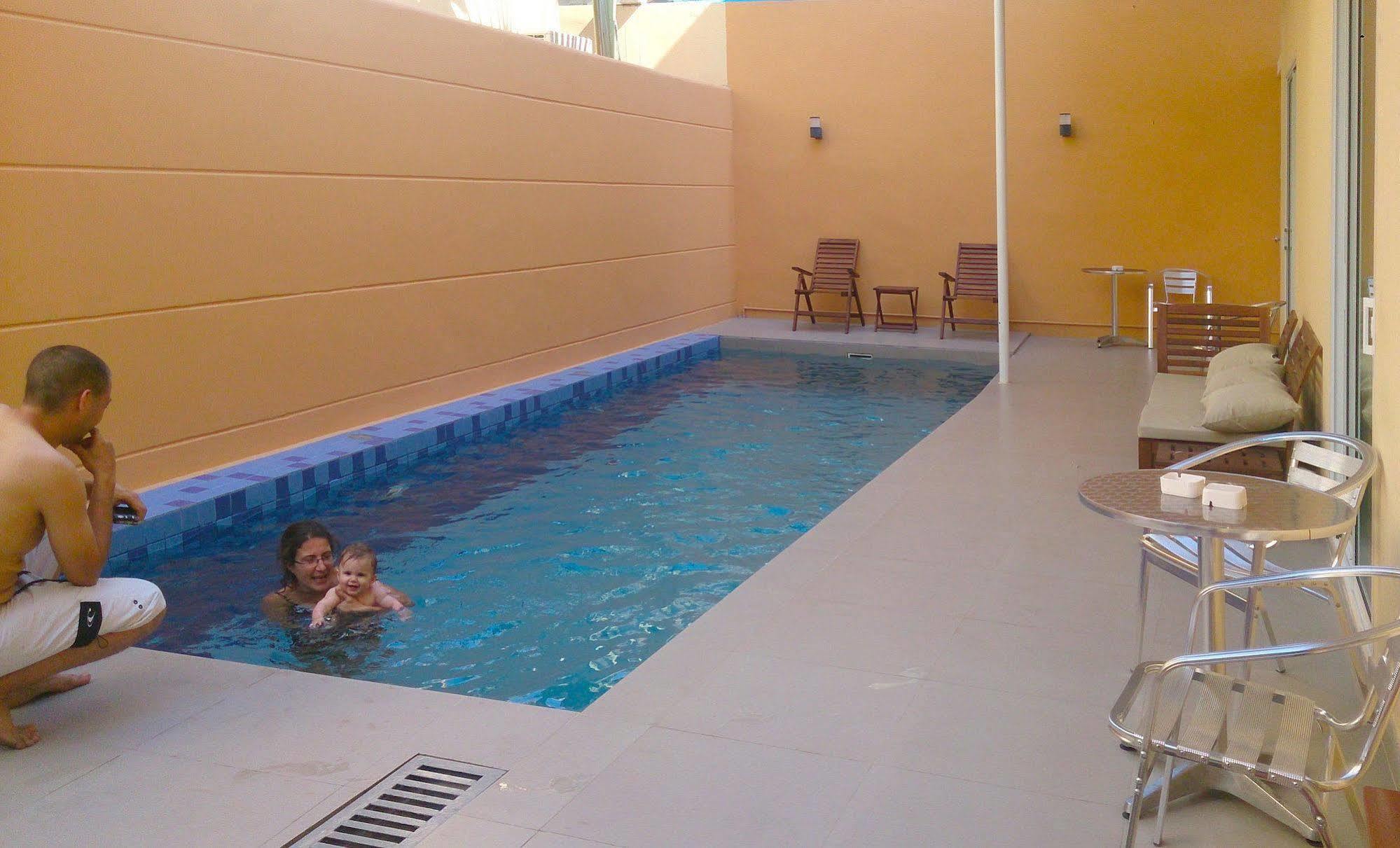 Gp Rooms Pool Guesthouse Pattaya Bagian luar foto
